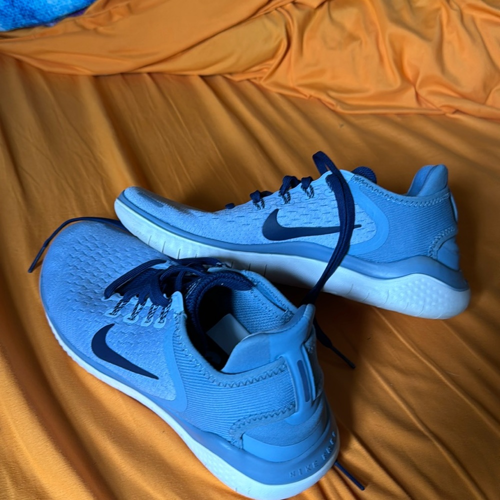 Cute blue Nike running shoes size 7.5